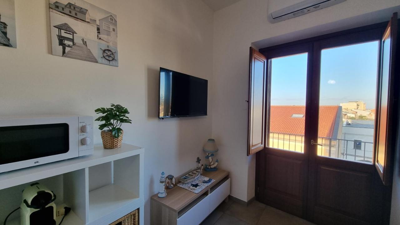 Appartamento Is Arutas Cabras Exterior photo