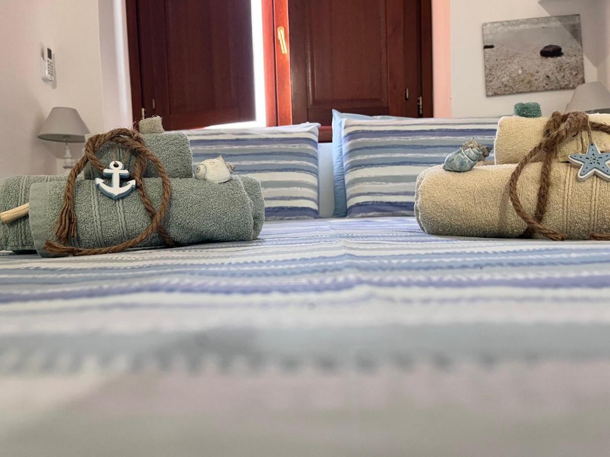Appartamento Is Arutas Cabras Exterior photo
